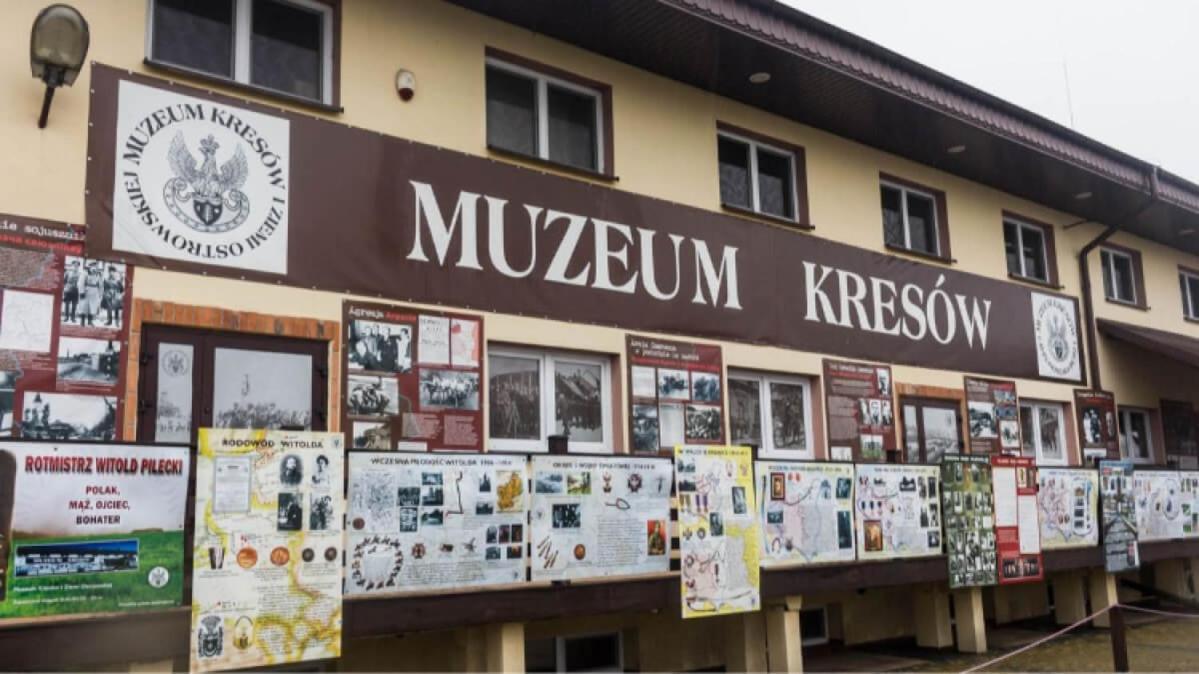 Uslugi Hotelowe 17 Zwiedzanie Muzeum Kresow Gratis Ostrów Mazowiecka Exterior foto
