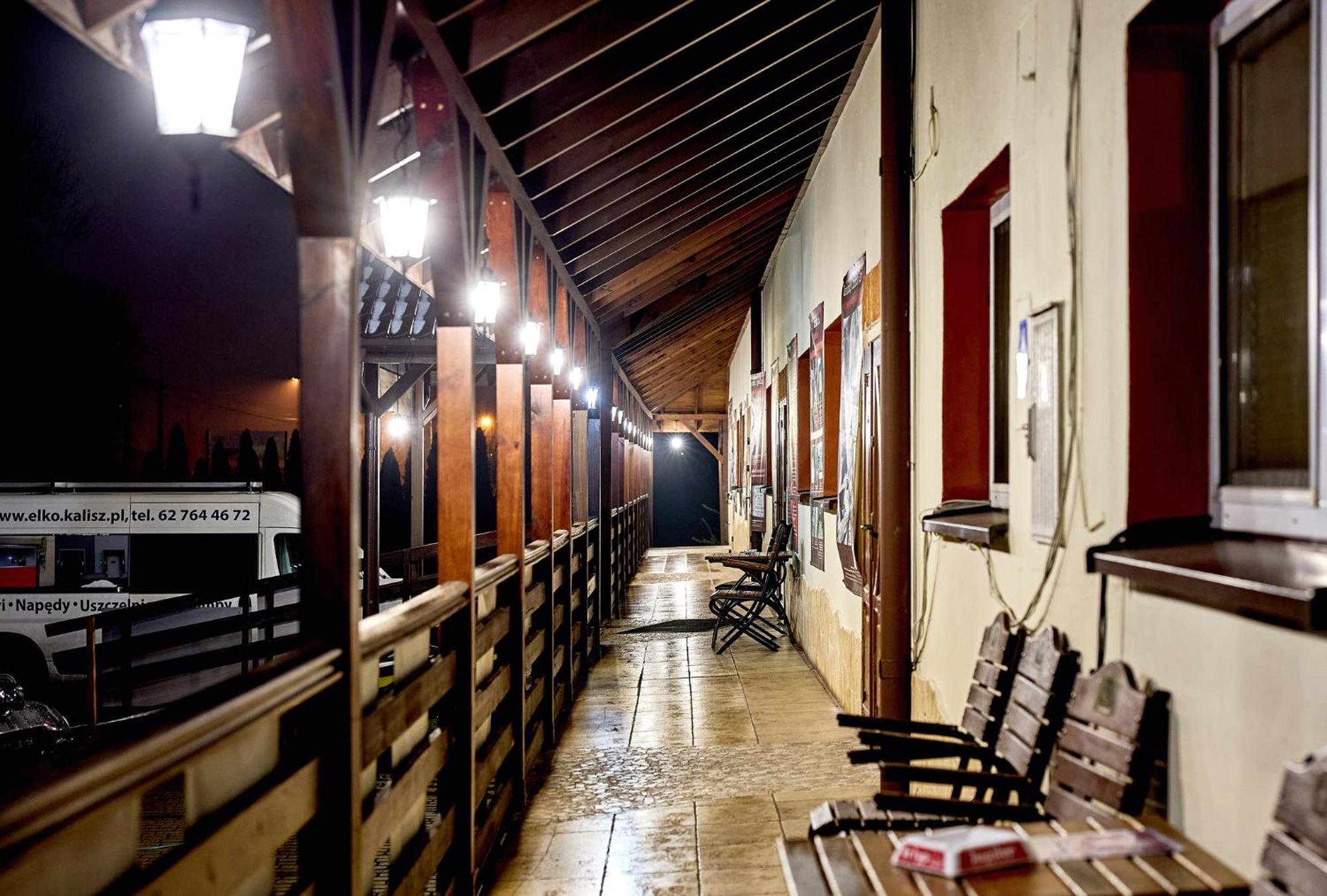Uslugi Hotelowe 17 Zwiedzanie Muzeum Kresow Gratis Ostrów Mazowiecka Exterior foto