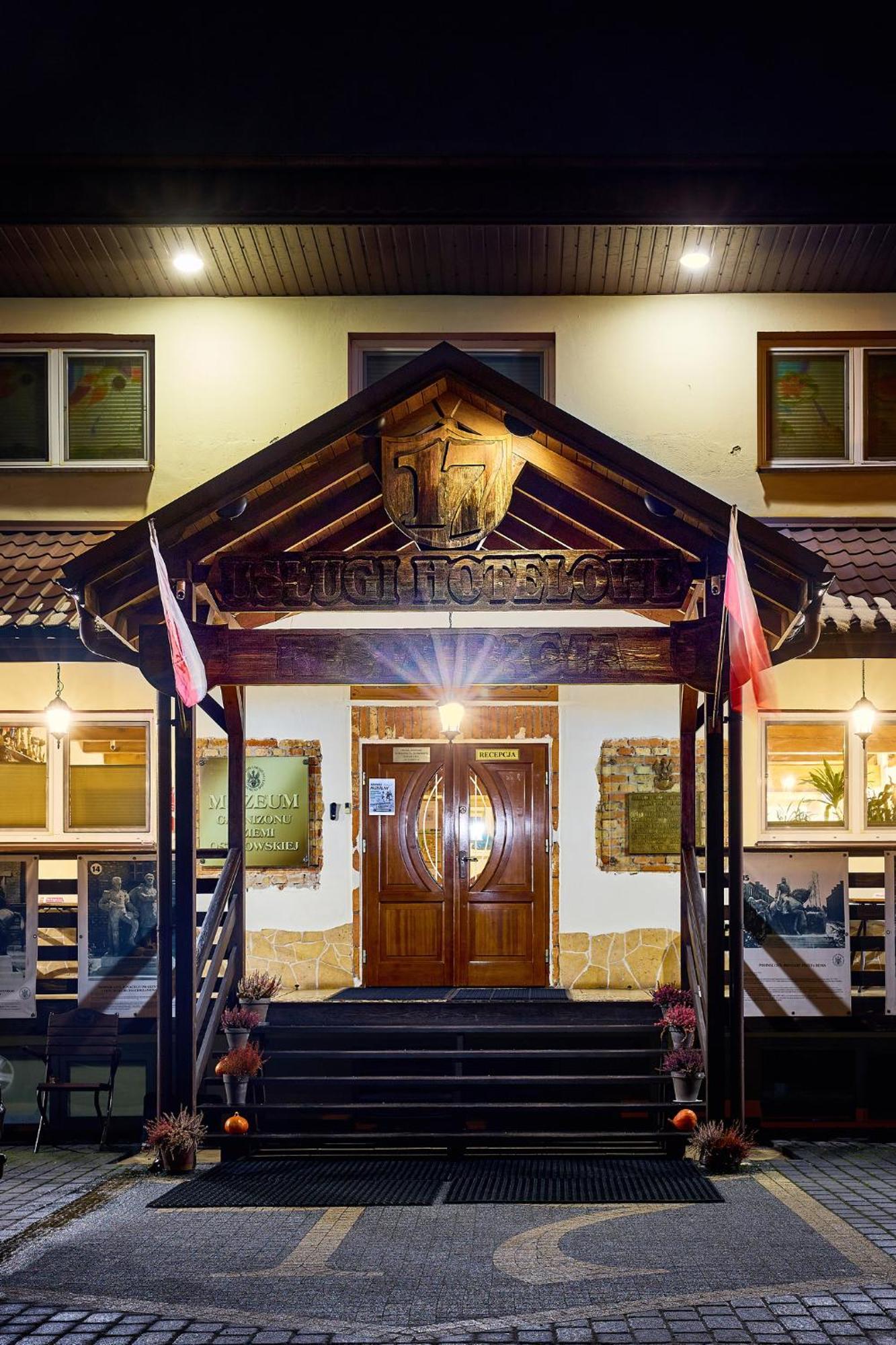Uslugi Hotelowe 17 Zwiedzanie Muzeum Kresow Gratis Ostrów Mazowiecka Exterior foto