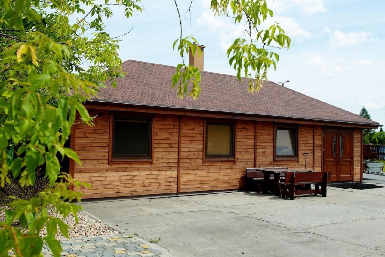 Uslugi Hotelowe 17 Zwiedzanie Muzeum Kresow Gratis Ostrów Mazowiecka Exterior foto